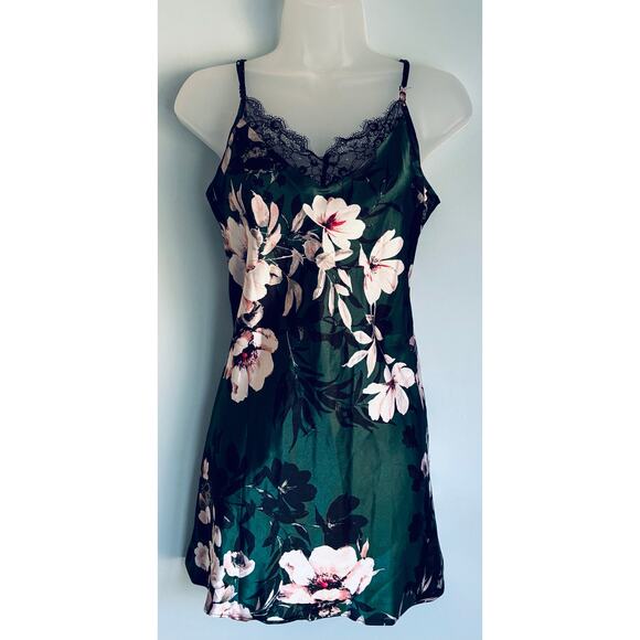 Linea Donatella Chemise Slip Satin Small NWT Green Floral - Picture 1 of 7